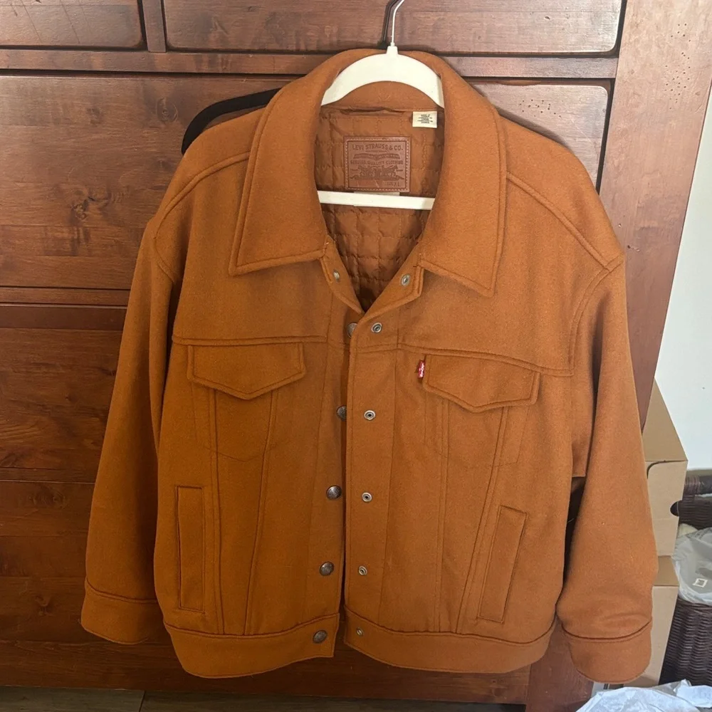 Levi's Rust Jacket - Picture 1 of 4